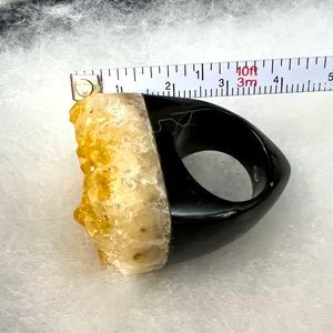 Chunky Ring Horn and Citrine Size 8 Ebony color horn PRICE FINAL